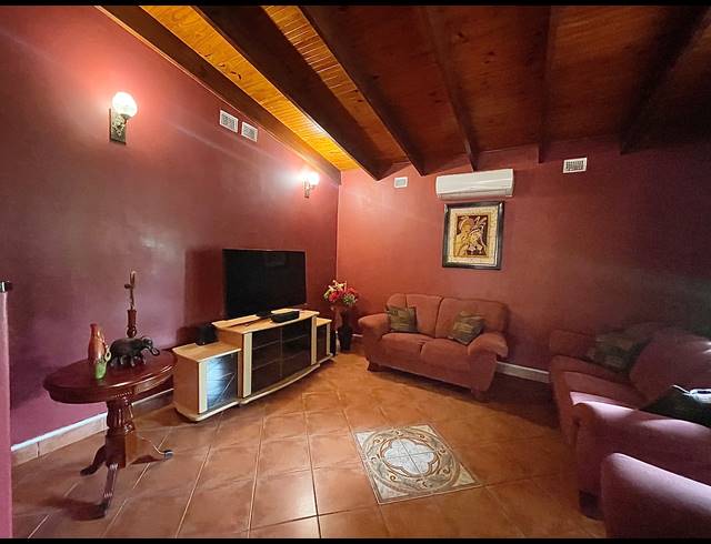3 BEDROOM HOUSE FOR SALE IN YELLOWWOOD PARK